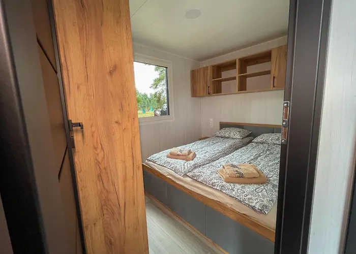 Sportowa Osada * Strumiany (Sieradz)